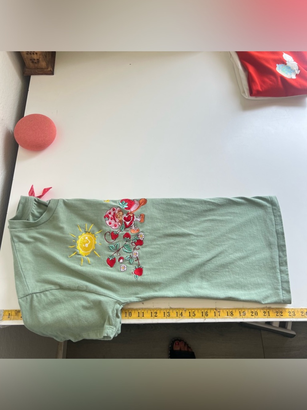 Strawberry Shortcake Huckleberry Pie  Embroidered Tee Green By BoxLunch SM - Picture 9 of 10